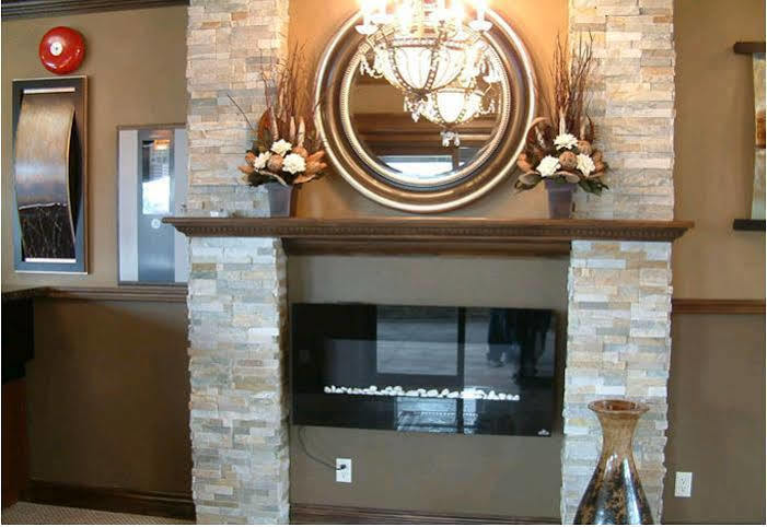 Talbot Trail Inn & Suites Leamington Extérieur photo